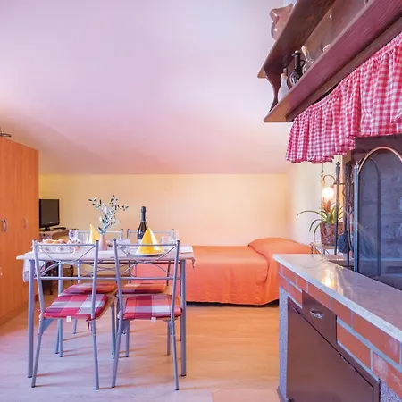 Apartment Amazing In Valbandon With Wifi *